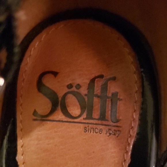 Shoes - Picture 4 of 4